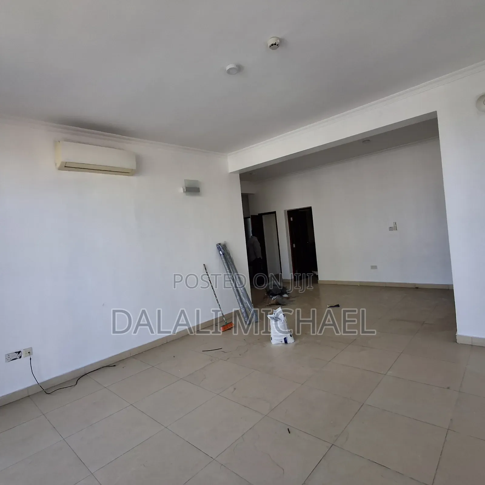 3bdrm Apartment in Victoria Place, Mwananyamala for rent