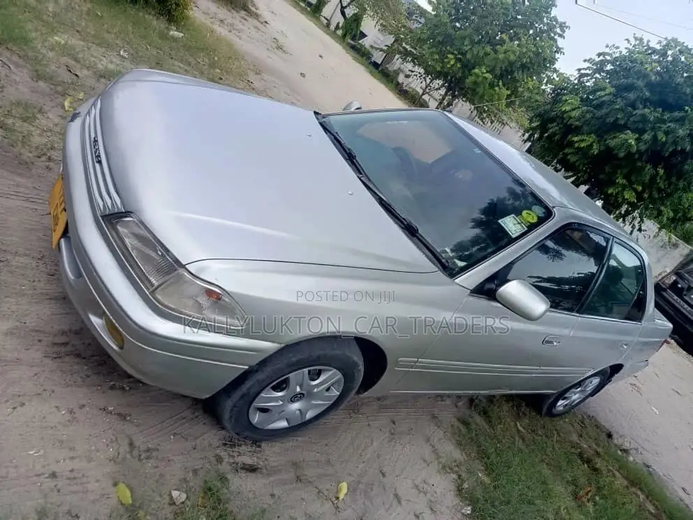 Toyota Carina 2001 Silver