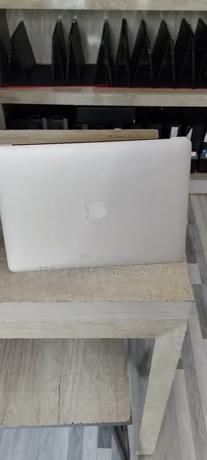 Laptop Apple MacBook Air 2015 8GB Intel Core I5 SSD 256GB