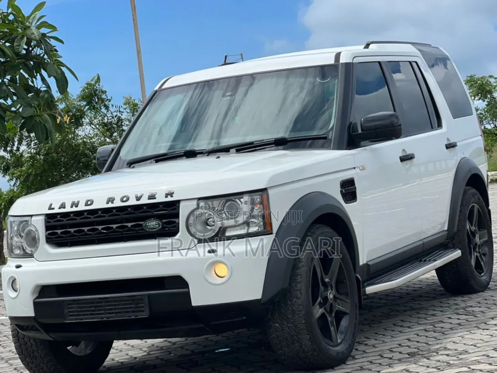 Land Rover Discovery 2013 White