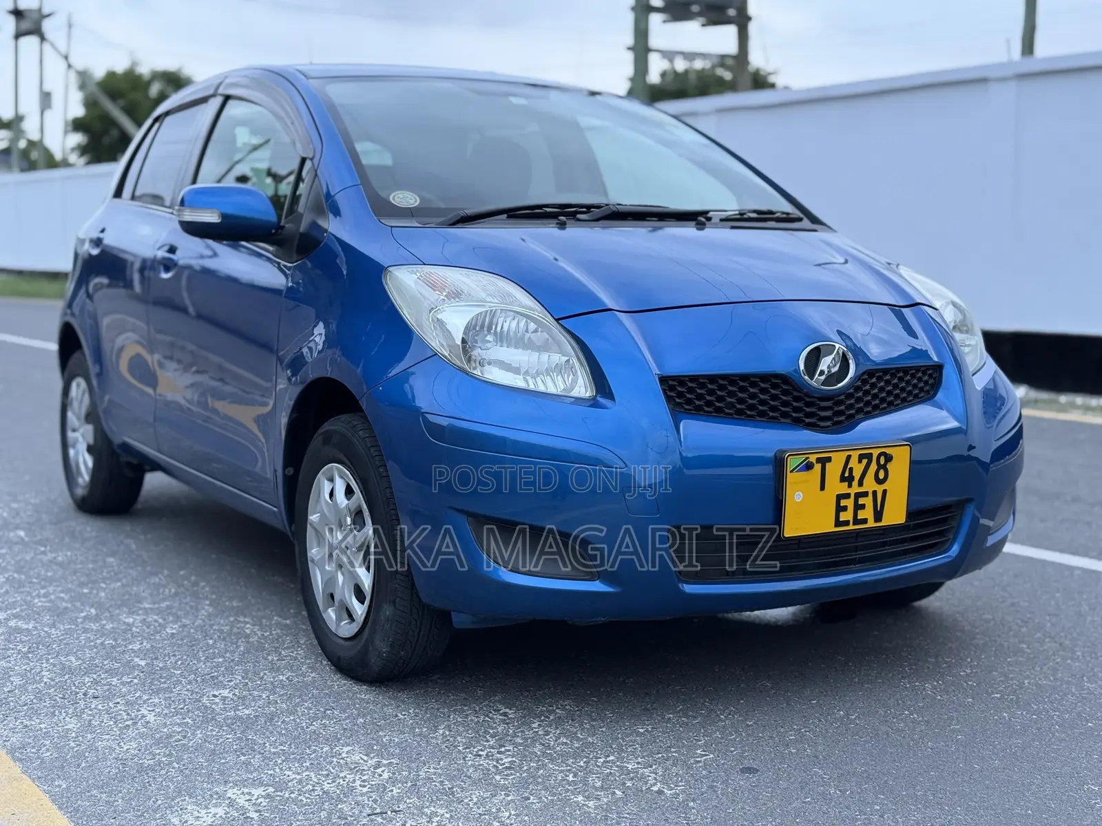 Toyota Vitz 2009 Blue