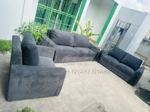 SOFASET NZURI SANAAA // Iko Na Fibres Springs // 3,2,1