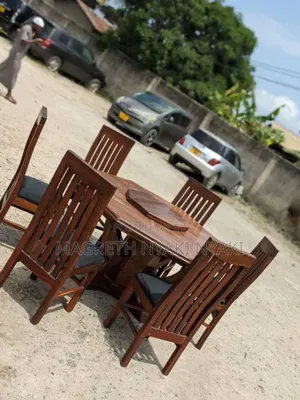 Nauza Dinning Table Mbao Mninga