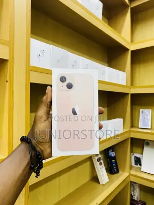 New Apple iPhone 13 128 GB Pink