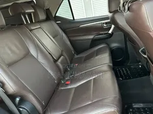 Toyota Fortuner 2.8 D AWD 2017 Gray