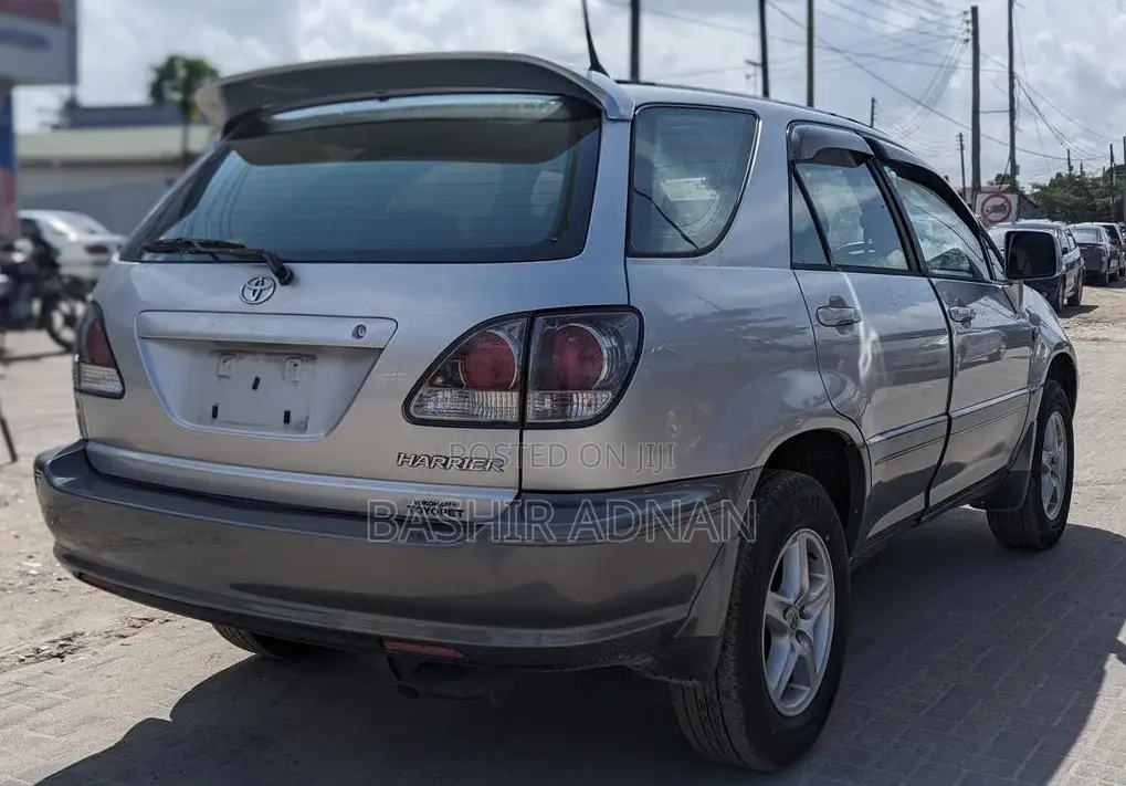 Toyota Harrier 2.4 16V 2001 Gray