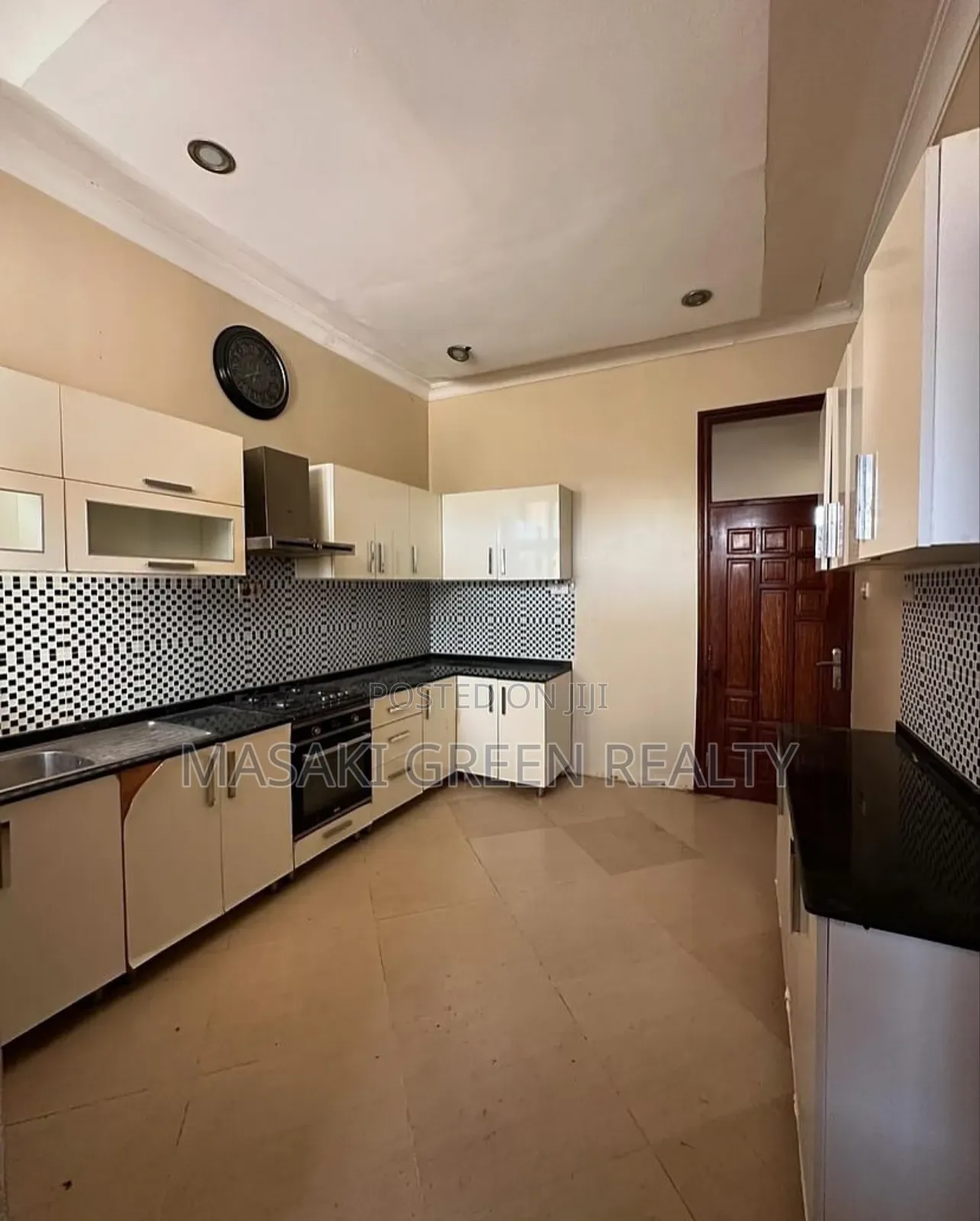 4bdrm House in Ununio Estate, Kinondoni for sale