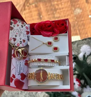 New Ladies Combo
Saa Cheni Hereni Blaclet Key Holder