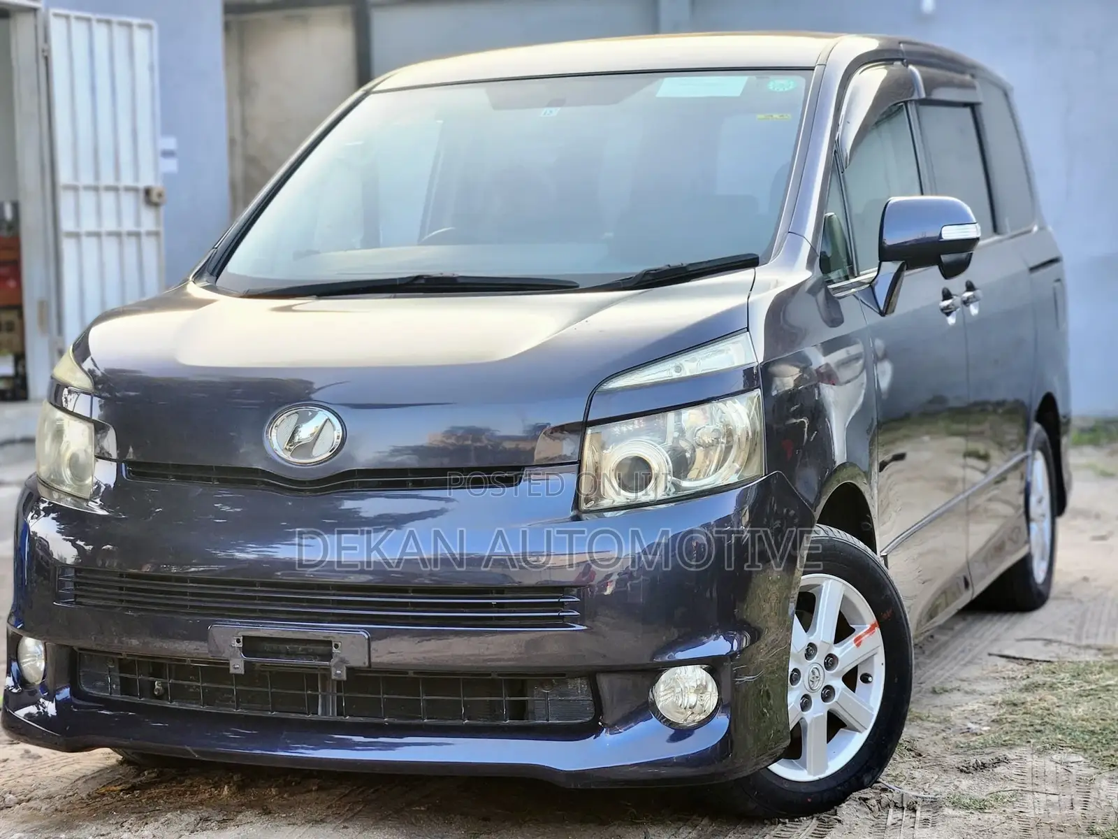 Toyota Voxy 2008 Blue
