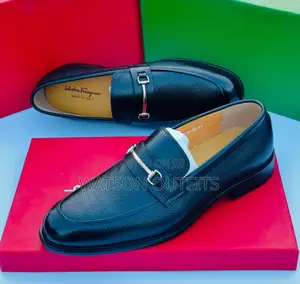Viatu Vipya Vya Ngozi Vya Salvatore Ferragamo