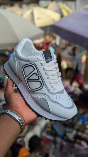 Raba Mpya Na Kali Za New Valentino Og