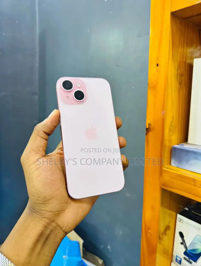 New Apple iPhone 15 256 GB Pink