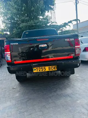 Toyota Hilux 2.5 Cab 2005 Black