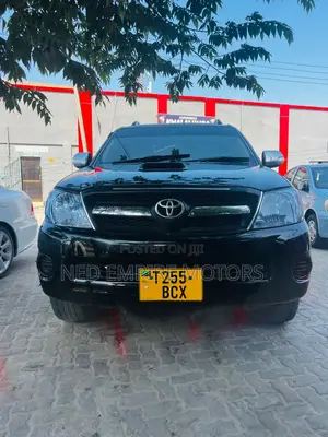 Toyota Hilux 2.5 Cab 2005 Black
