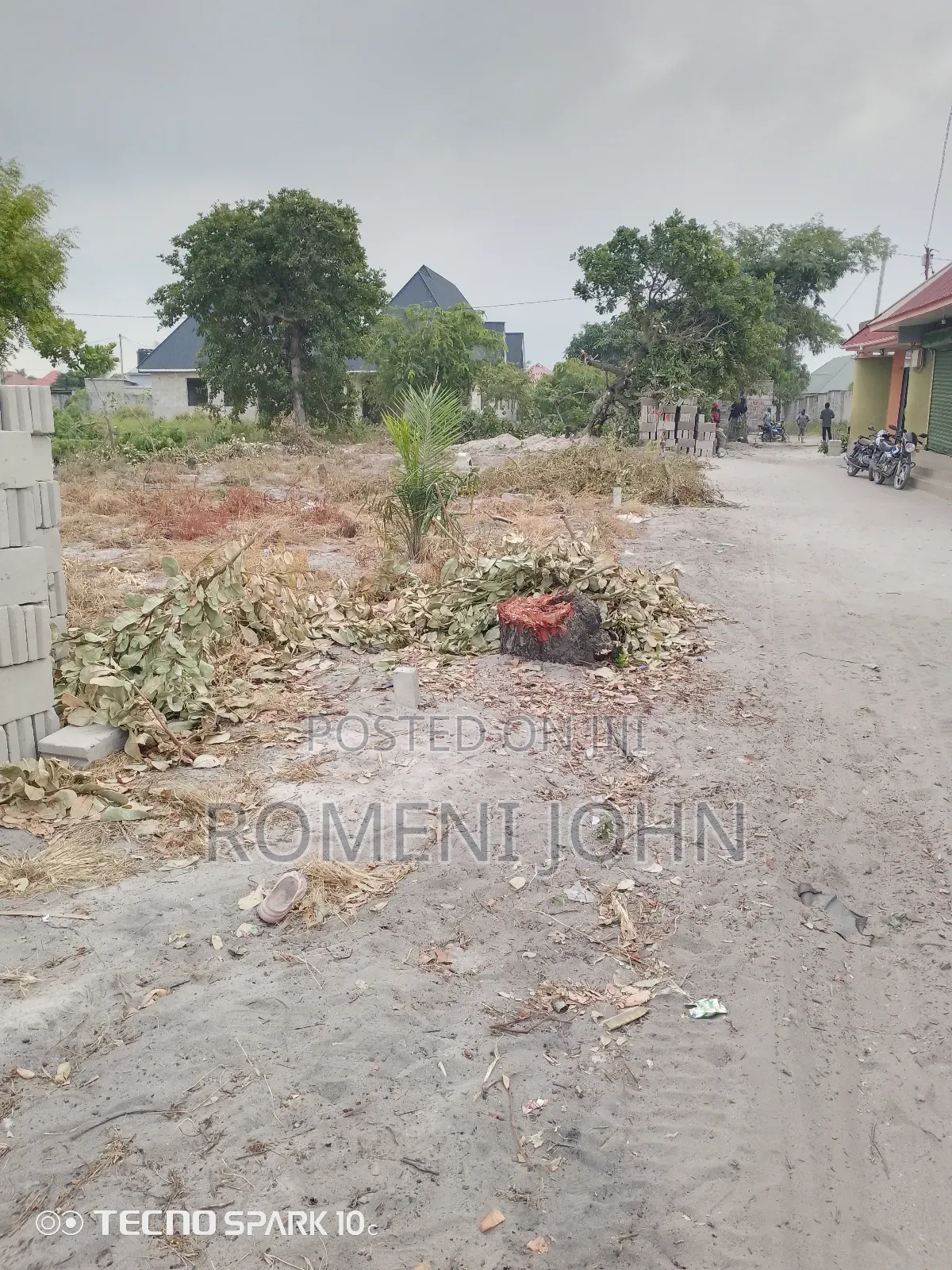 Kiwanja Sqmita 200 Kinauzwa Milioni 4.5 Ukonga Bombambili.