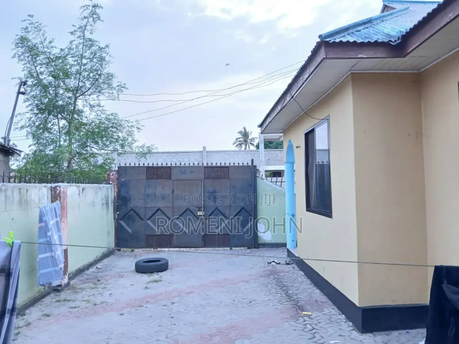 5bdrm Apartment in Tanzania Daresalaam, Ilala for sale