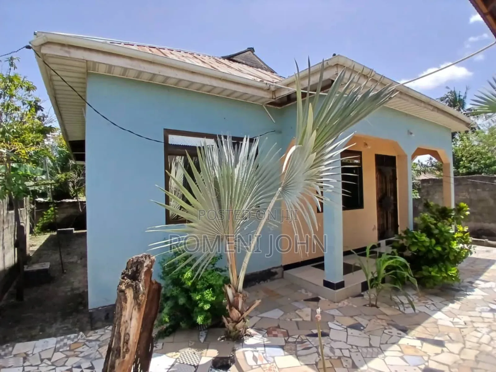 8bdrm Apartment in Tanzania Daresalaam, Ilala for sale