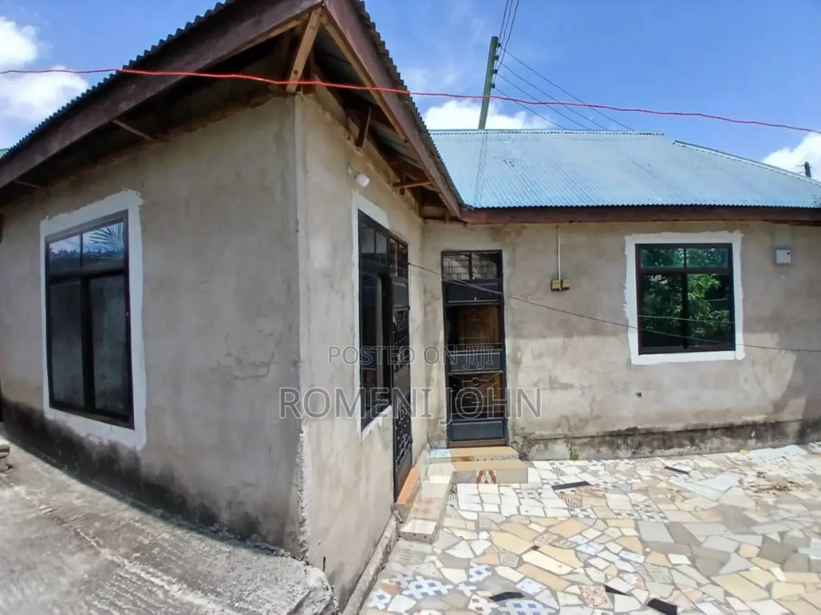 8bdrm Apartment in Tanzania Daresalaam, Ilala for sale