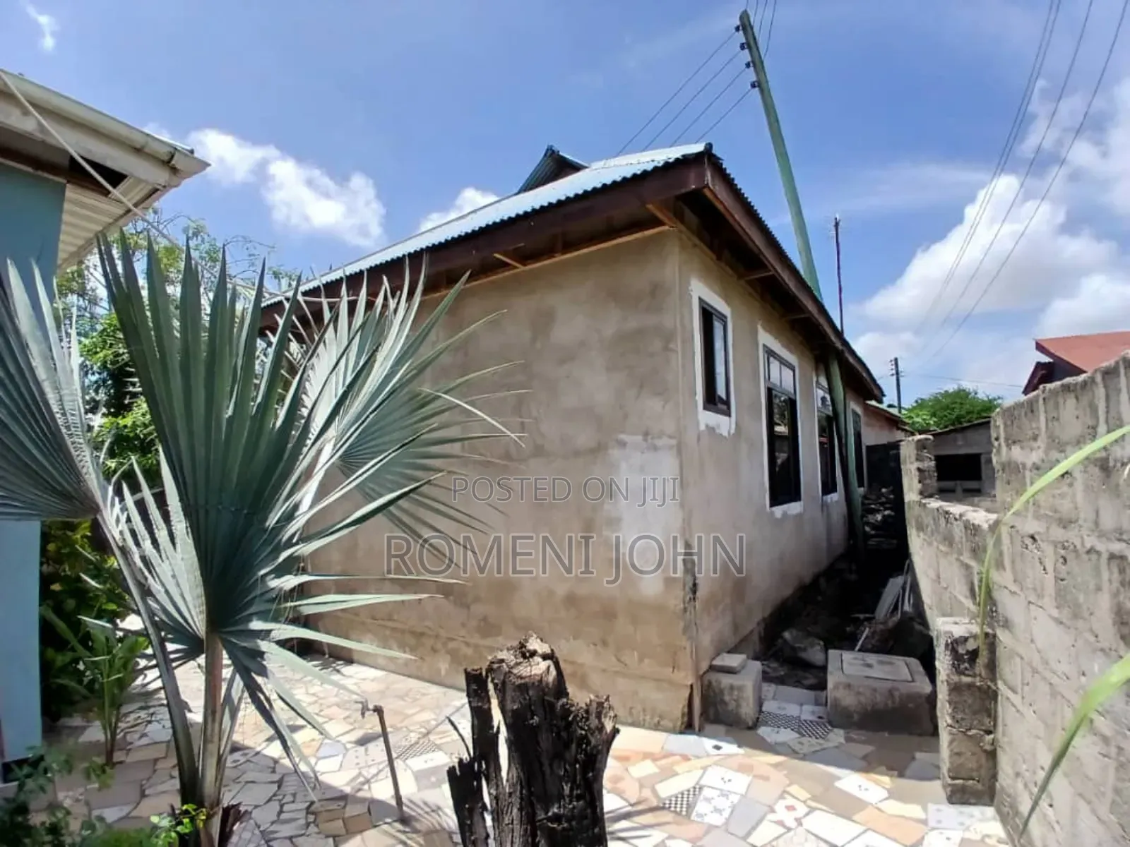 8bdrm Apartment in Tanzania Daresalaam, Ilala for sale