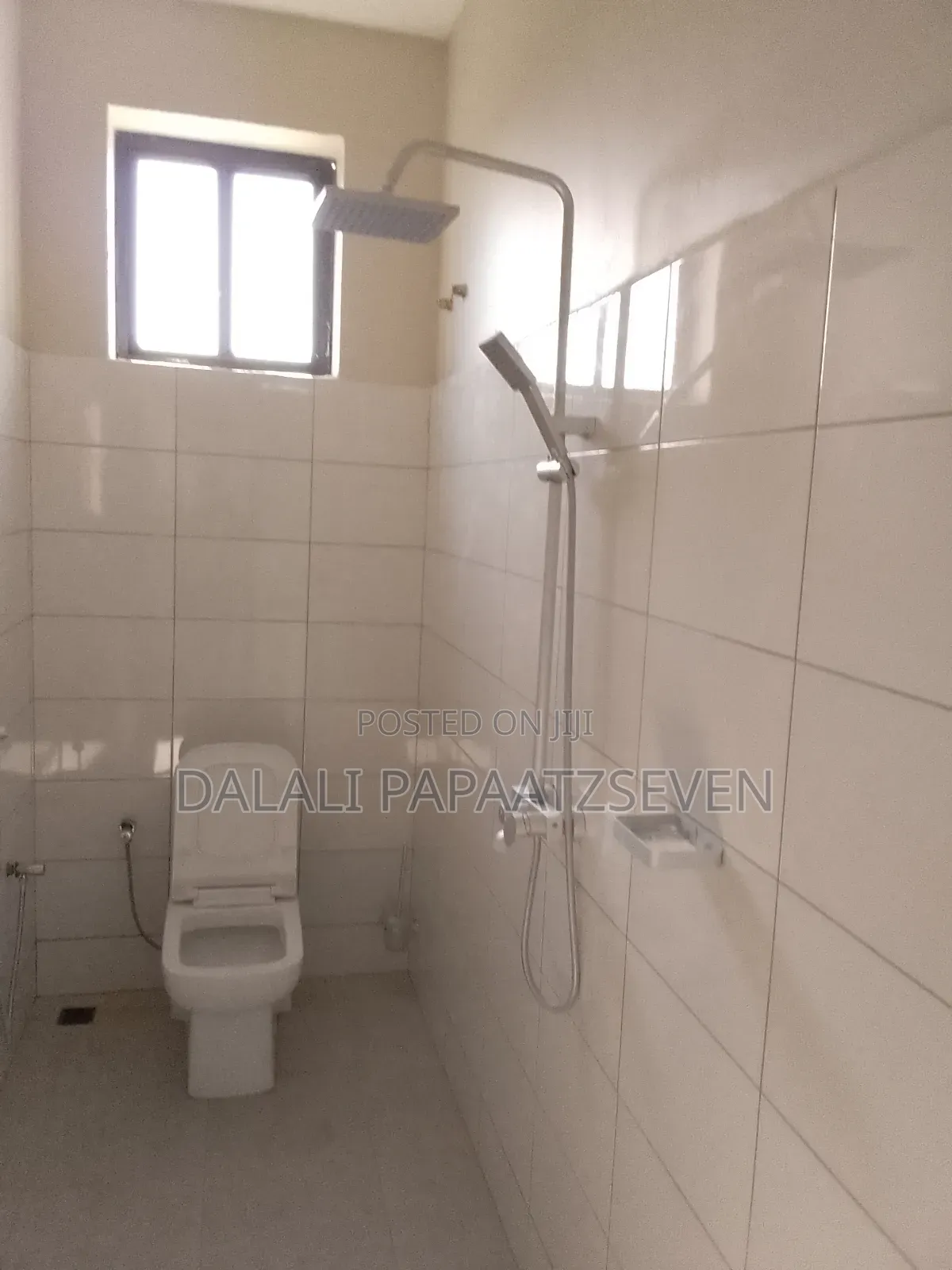3bdrm Apartment in Dalalipapaatzseven, Kinondoni for rent