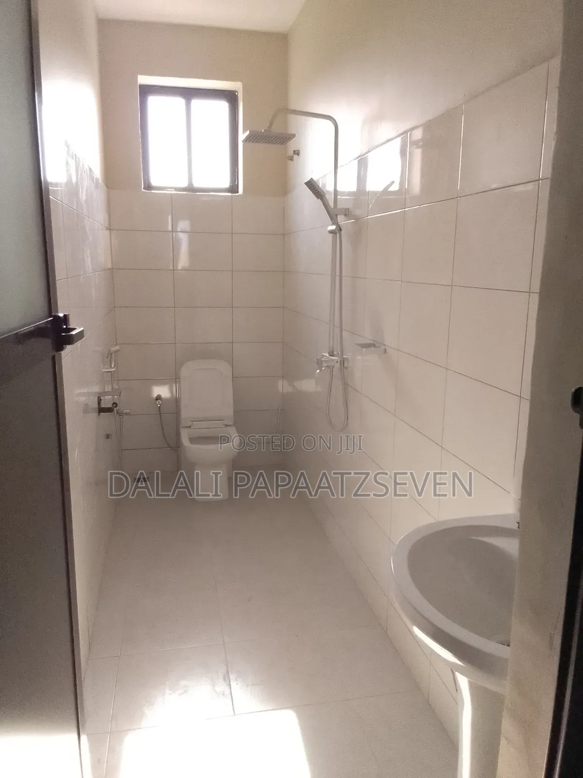 3bdrm Apartment in Dalalipapaatzseven, Kinondoni for rent