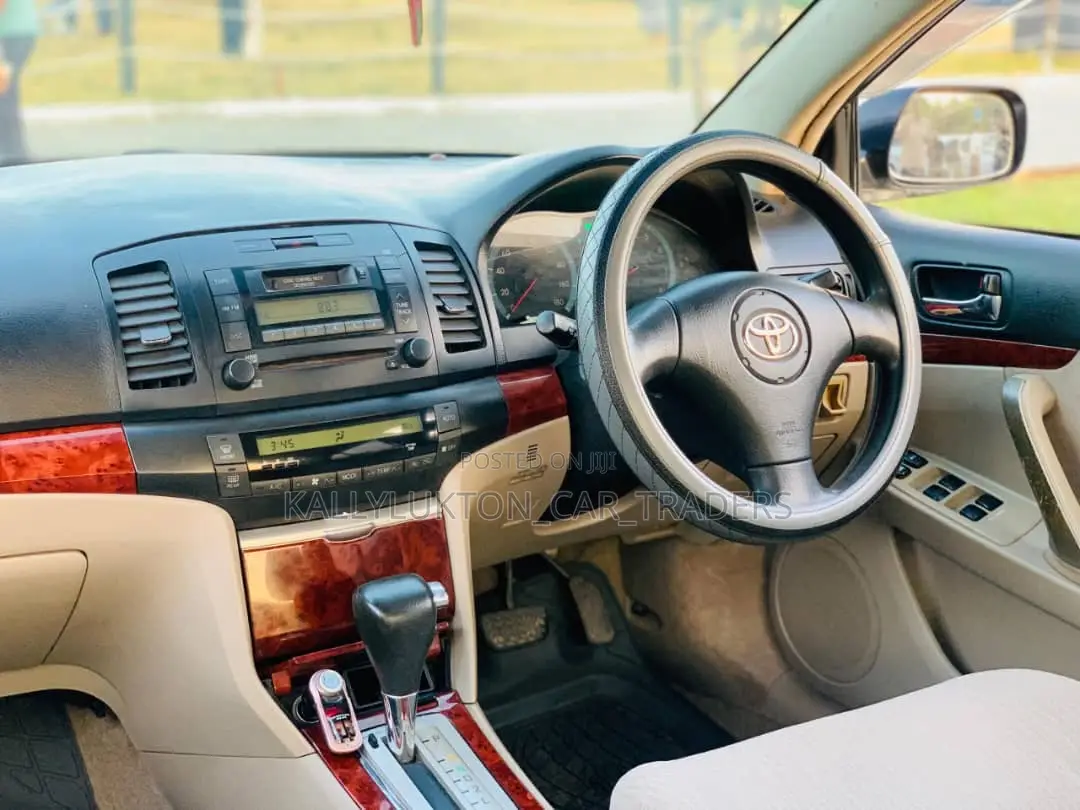 Toyota Premio 2004 Silver