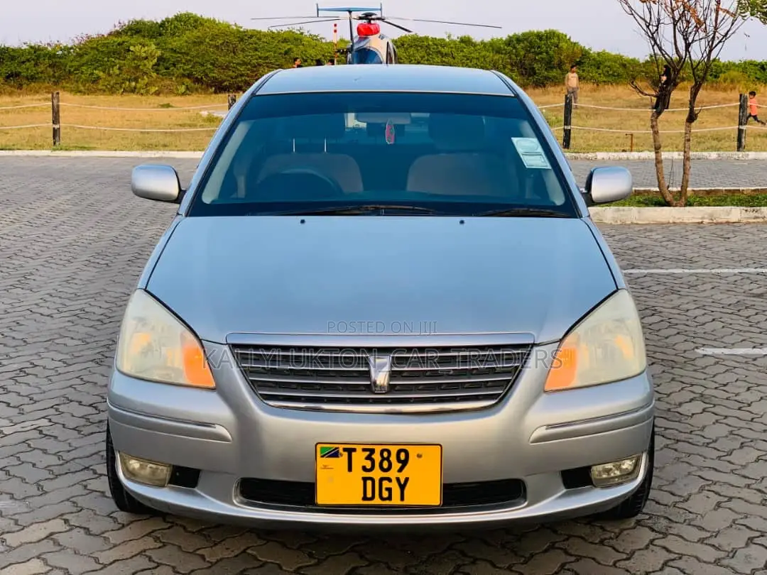 Toyota Premio 2004 Silver