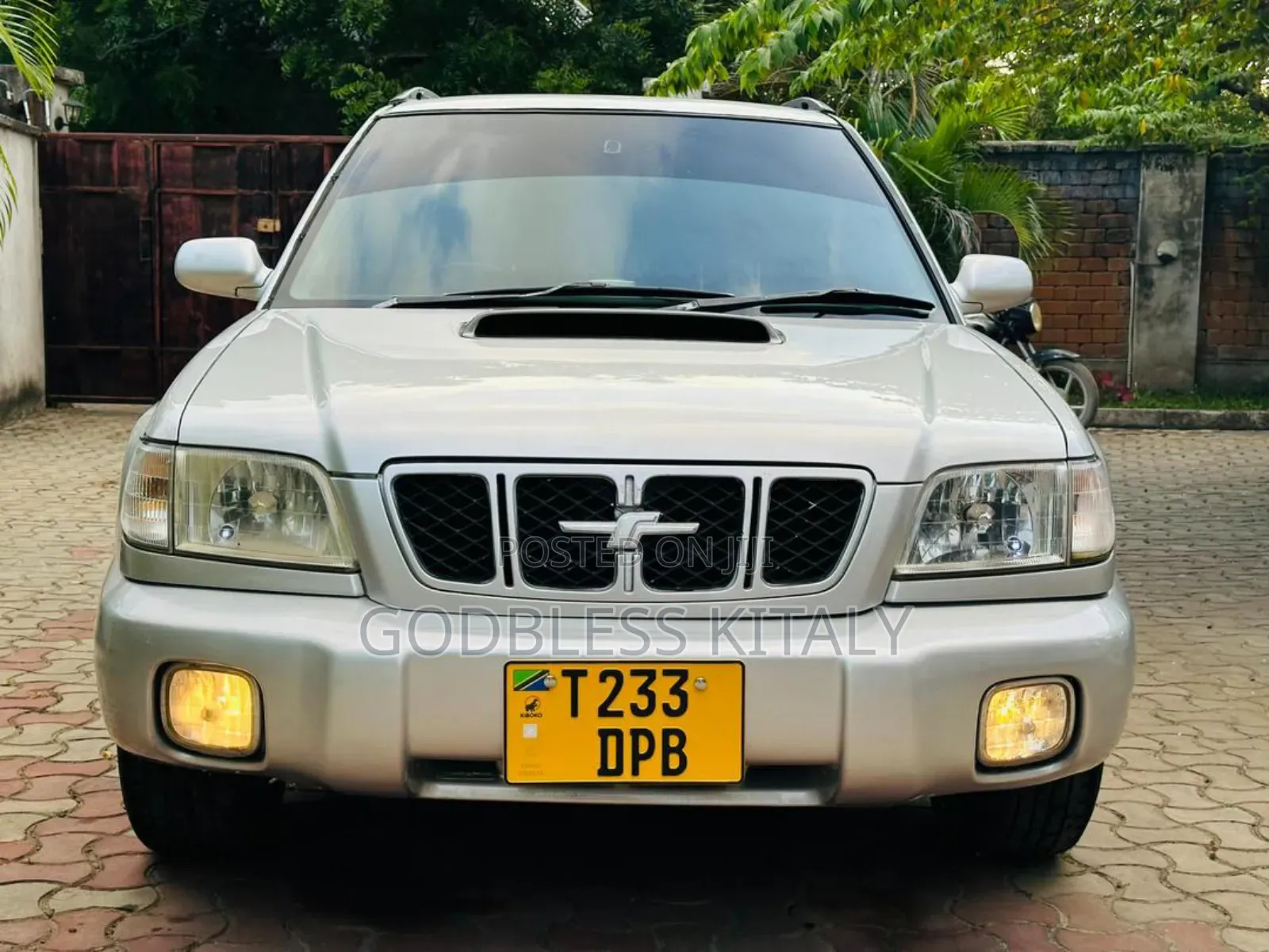 Subaru Forester Automatic 2001 Silver