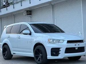Mitsubishi Outlander 2011 White