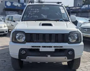 Suzuki Jimny 2000 White
