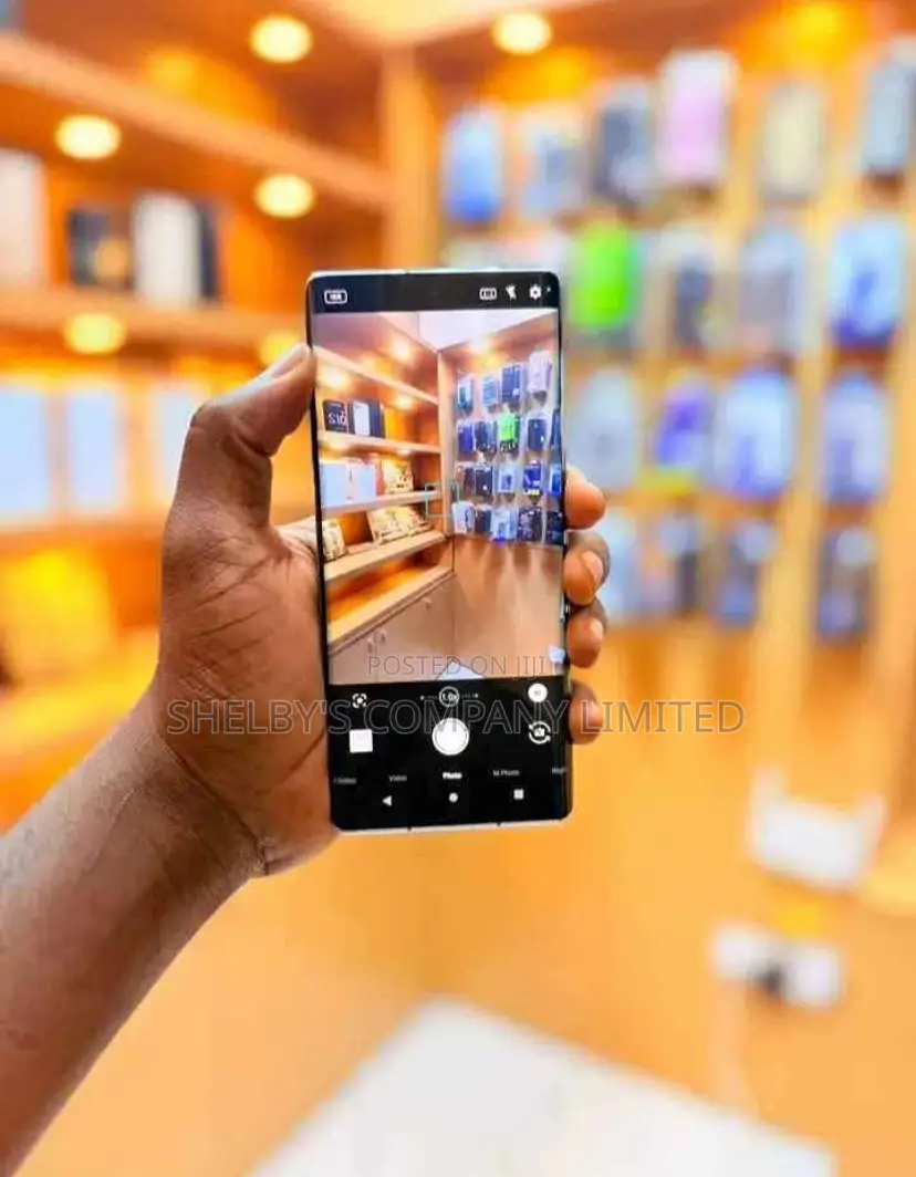 Sharp Aquos R6 128 GB Black