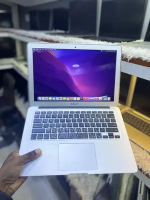 Laptop Apple MacBook 2014 8GB Intel Core I5 SSD 256GB