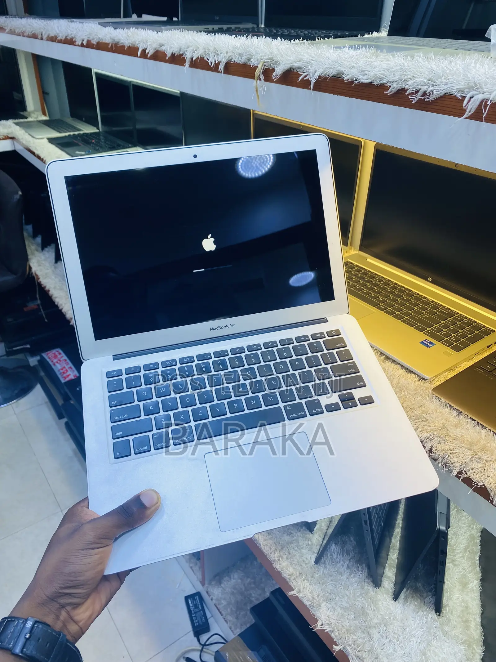 Laptop Apple MacBook 2014 8GB Intel Core I5 SSD 256GB