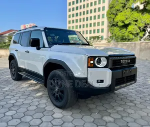 Toyota Land Cruiser Prado 2023 White