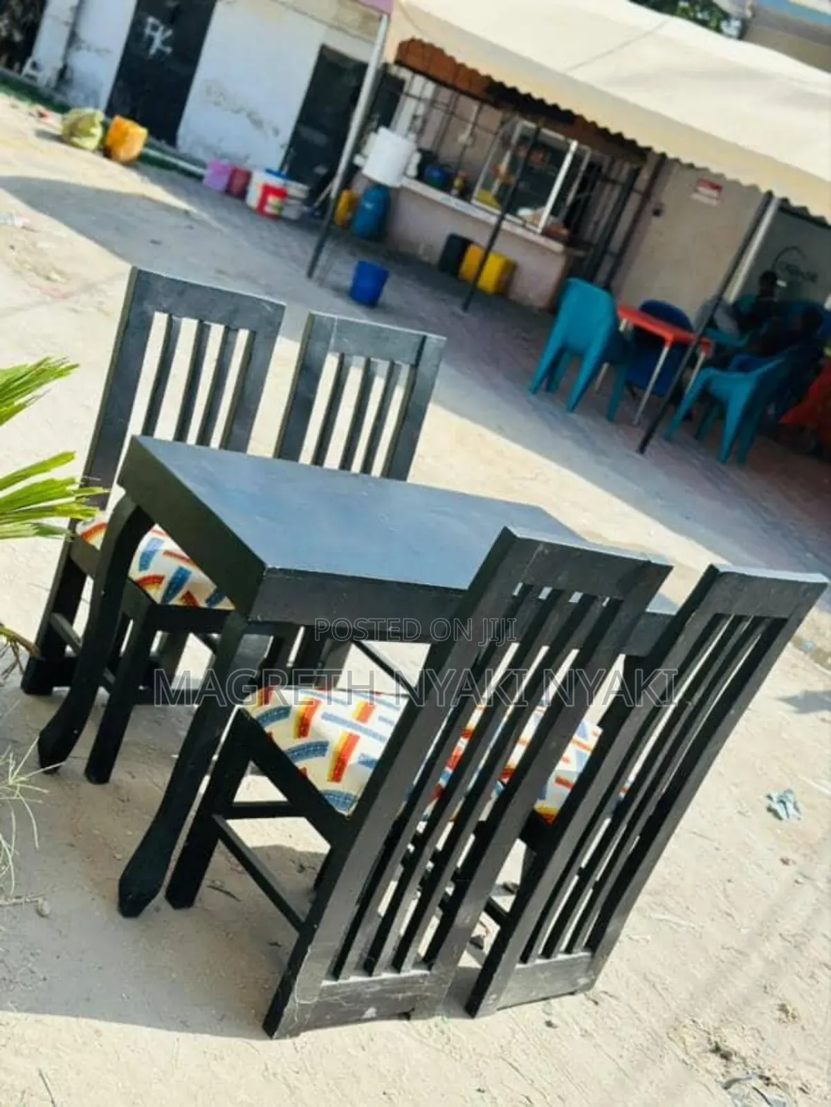 Dinning Table Ya Viti Vinne