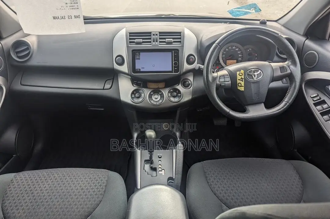 Toyota Vanguard 2010 Black