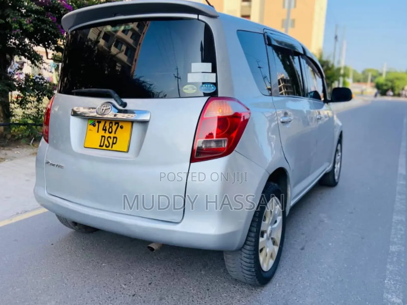 Toyota Ractis 2006 Silver