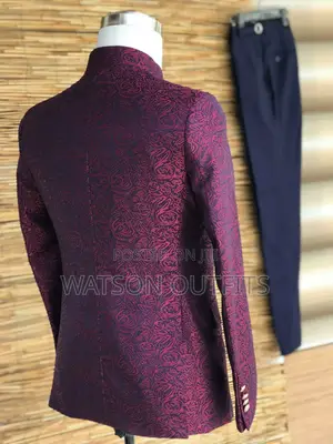 Suti Za Rangi Nzuri Kwa Mwonekano Mzuri