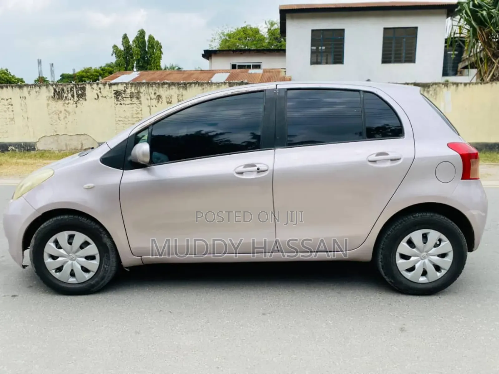 Toyota Vitz 2008 Pink