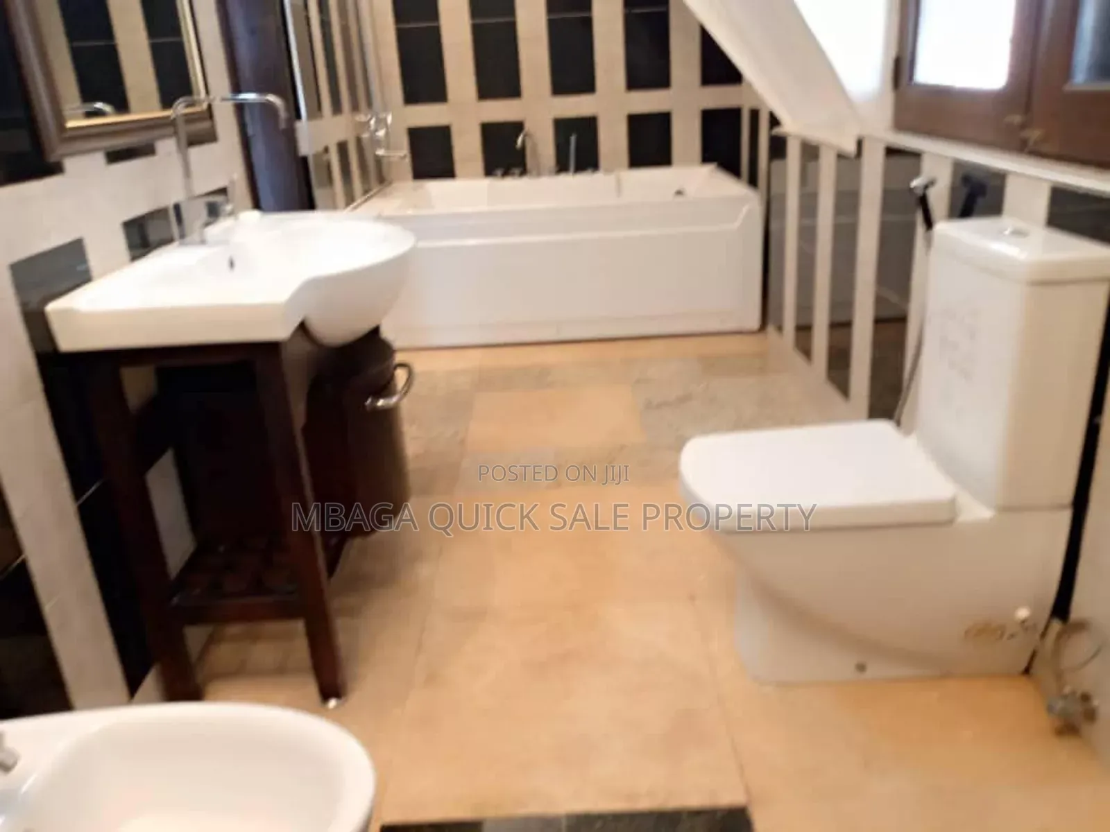 5bdrm Apartment in Mbezi Beach for rent