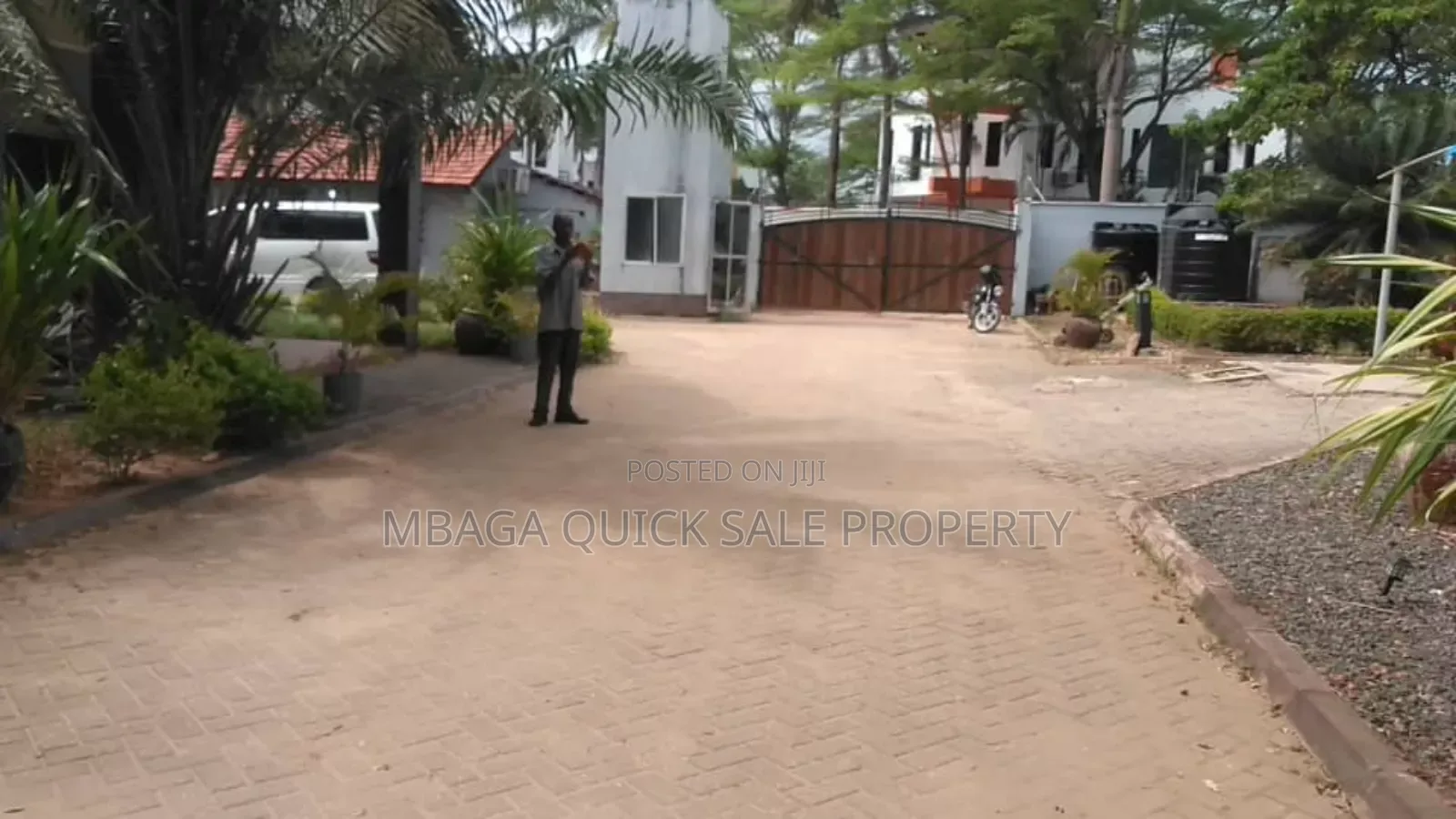 3bdrm Apartment in Kawe Beach for rent