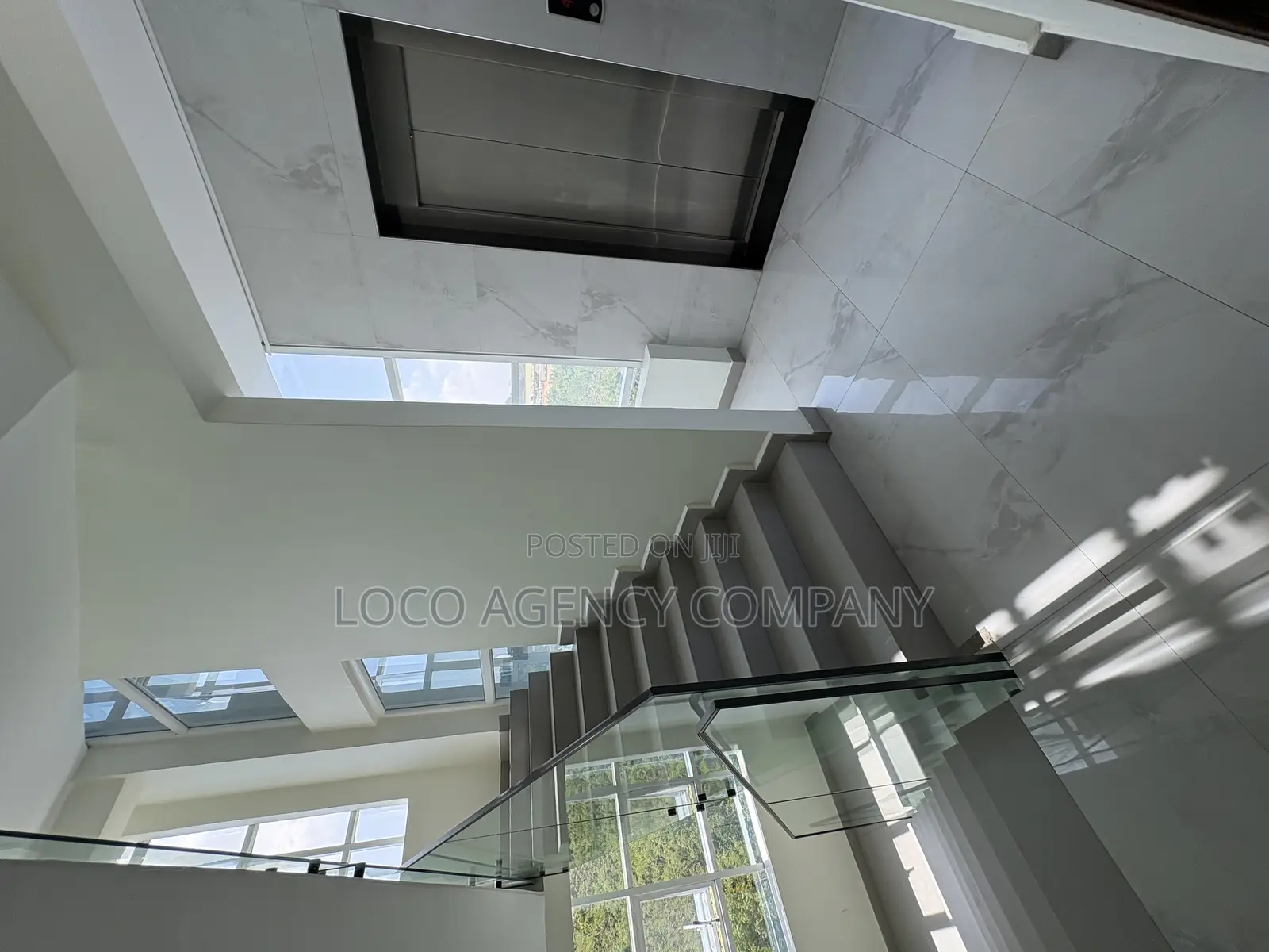 Furnished 1bdrm Penthouse in Trusted Real Estate, Msasani for rent