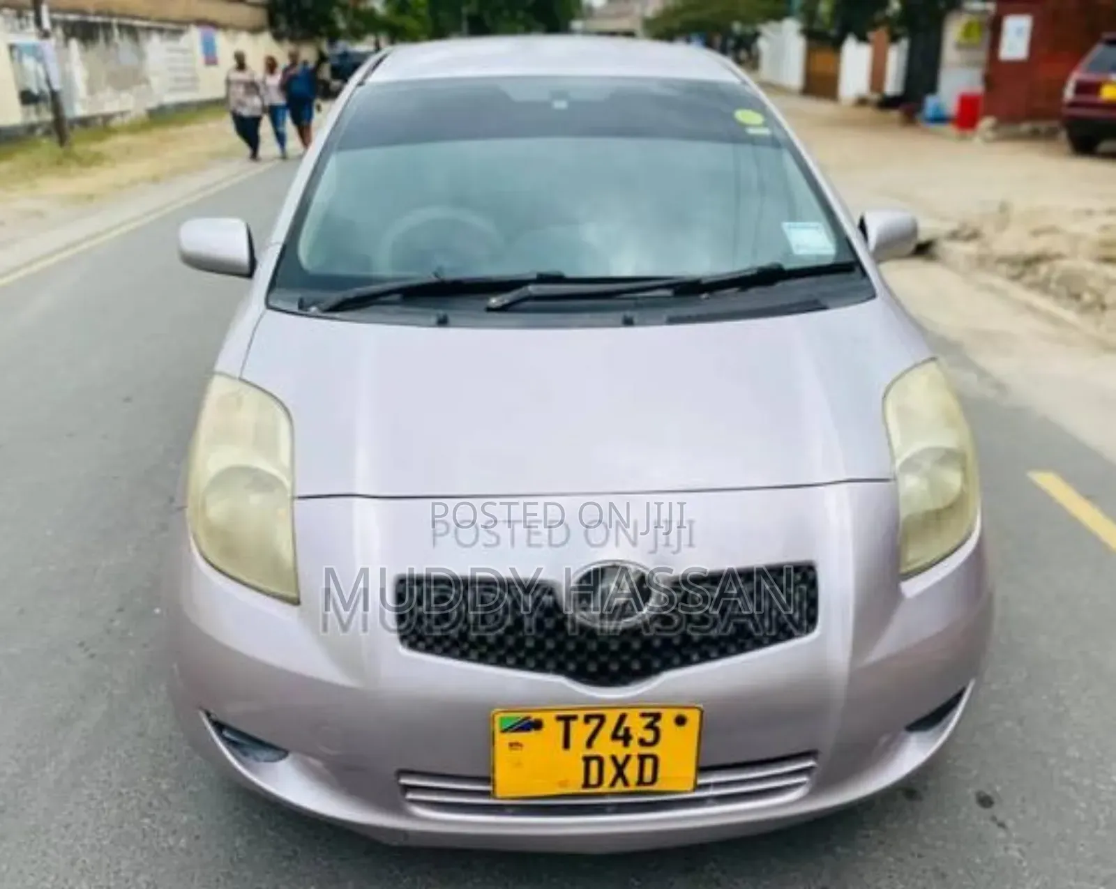 Toyota Vitz 2008 Pink