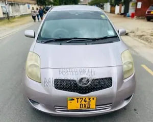 Toyota Vitz 2008 Pink