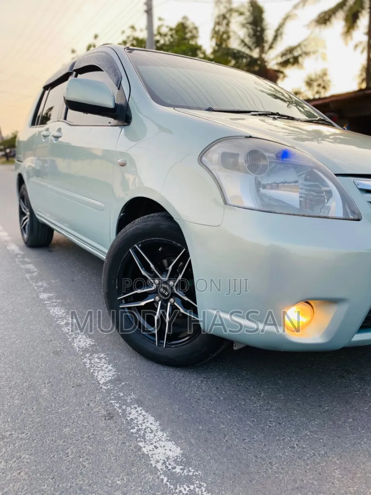 Toyota Raum 2005 Silver