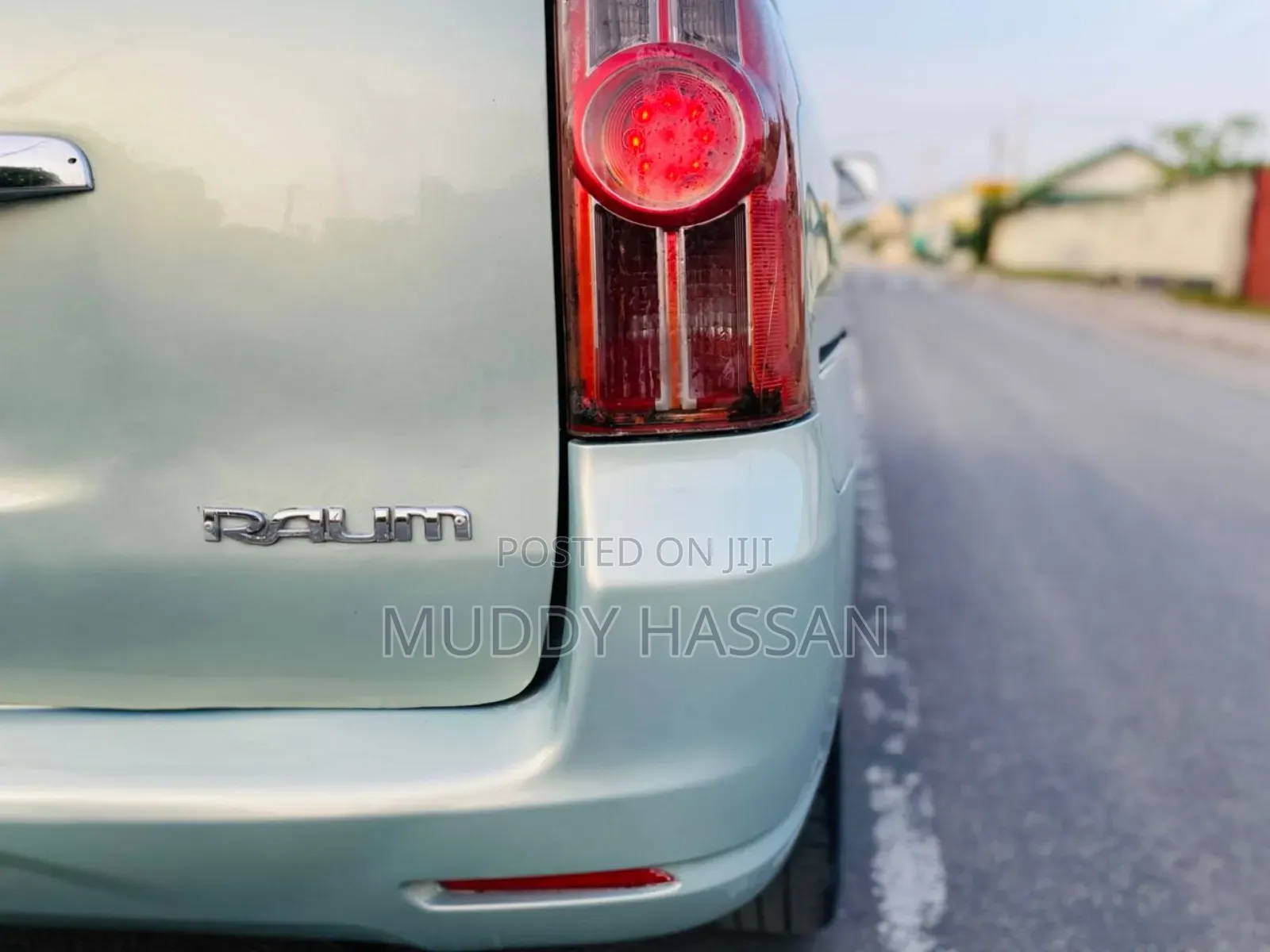Toyota Raum 2005 Silver