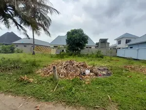 Kiwanja Kinauzwa Kigamboni Kibada