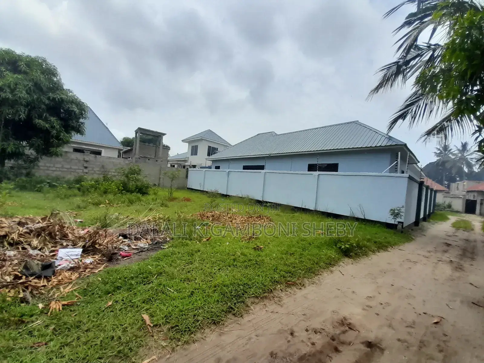 Kiwanja Kinauzwa Kigamboni Kibada