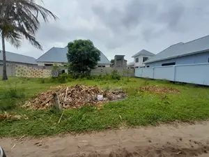 Kiwanja Kinauzwa Kigamboni Kibada