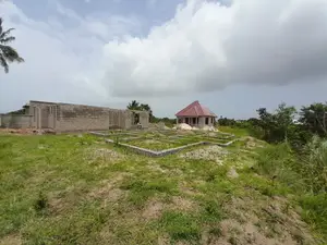 Kiwanja Kinauzwa Kigamboni Kibada